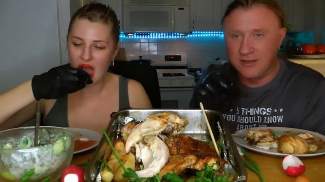 МУКБАНГ. СОЧНАЯ КУРОЧКА В ДУХОВКЕ. ОБЖОР. НЕ АСМР. MUKBANG. JUICY BAKED CHICKEN. #mukbang #food смотреть онлайн