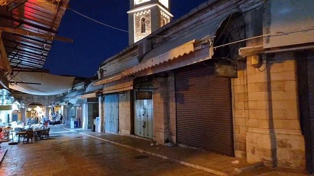 Храм Гроба Господня. Всего 5 минут в дороге к Храму по ночному Иерусалиму. 2022 г. июнь. смотреть онлайн