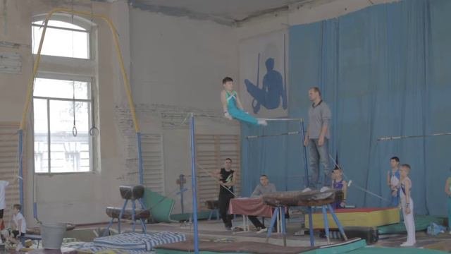 3-й взрослый разряд, перекладина.