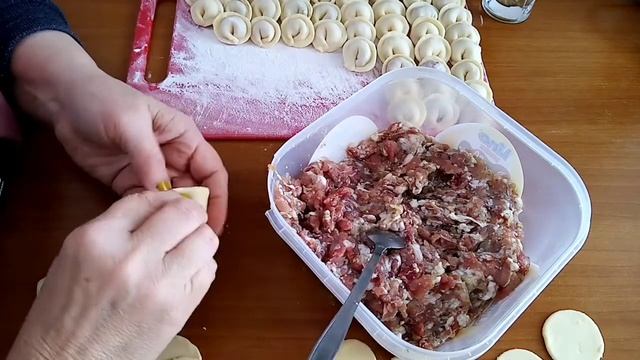 Лепка пельменей#пельмени #лепкапельмени