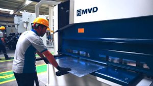 Гильотина гидравлическая MVD Inan IShear