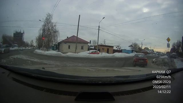 ... ЧУТЬ БЫЛО НЕ БЫЛО...ПОВОРОТ ГАЗЕЛИ ИЗ ВТОРОГО РЯДА... смотреть онлайн