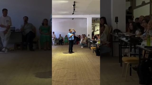 Почему человек сутулится Жанат Кожамжаров Сюцай смотреть онлайн