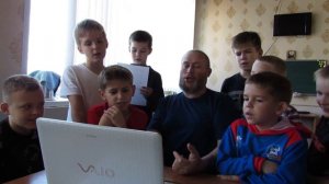 Полки идут стеной