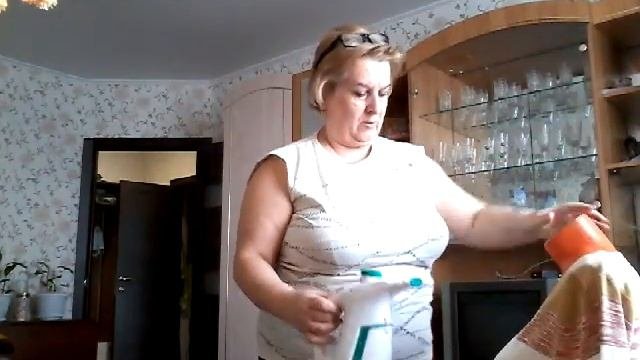 Парю.....