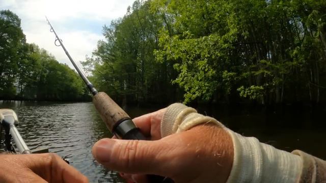 "Loads of crappie in the summer" + Magnolia Crappie смотреть онлайн