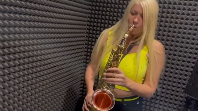 3 / Alex KAFER Скажи откуда ты взялась Amor ft Ladynsax remixИгорь Тальков Cover смотреть онлайн