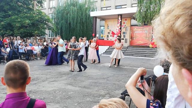 Выпускной вальс 2019 Новодружеск школа 25 смотреть онлайн
