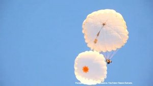 Раскрытие запасного парашюта. Deployment of a reserve parachute.