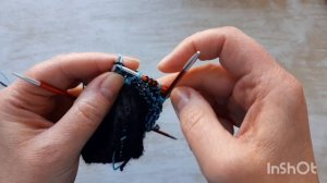 Пятка  стронг спицами + узор , полосатые носки, что связать из остатков