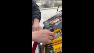 завёл автомобиль от шуруповёрта