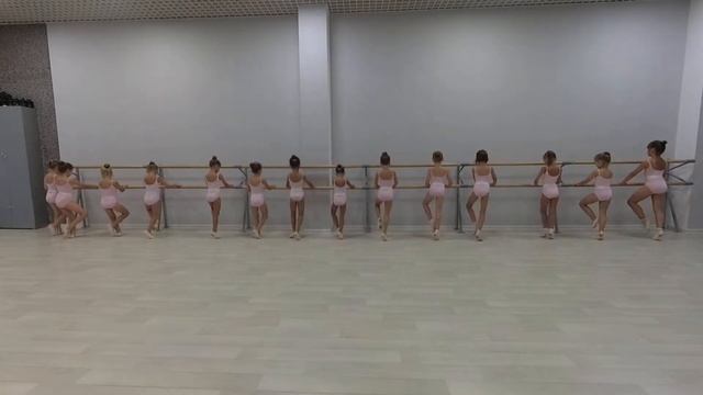 Балетный класс. Открытый урок. " Гран Па" смотреть онлайн