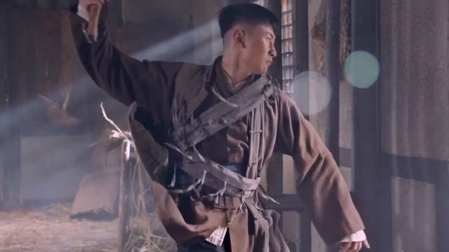 兩名日軍士兵正要推門，卻不料門後有大驚喜等著他們！