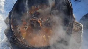 Шурпа из баранины В казане на костре !