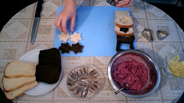 Праздничные Канапе со свекольным песто