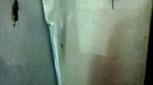 стекло лада приора опускается до конца!!!!!!