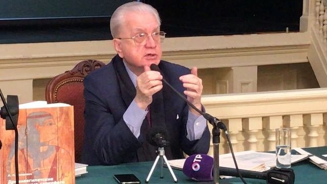 Дни Эрмитажа-22: Михаил Борисович Пиотровский отвечает на вопросы журналистов (2)