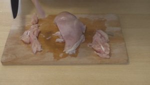 Куриная грудка в сливочном соусе с грибами