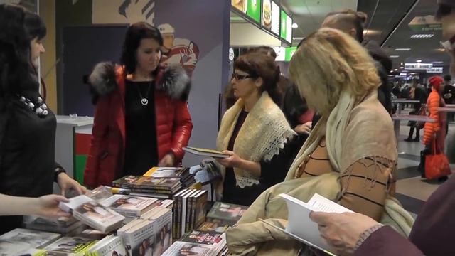 19.11.2016 Продажа книг Ника Вуйчича 03043 смотреть онлайн