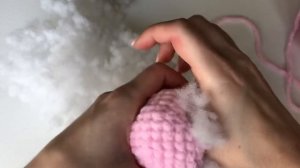 Зайчик крючком из плюшевой пряжи. Подробный МК