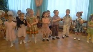 ДОЖДИК  ПОСТУЧАЛ  В  МОЁ  ОКОШКО