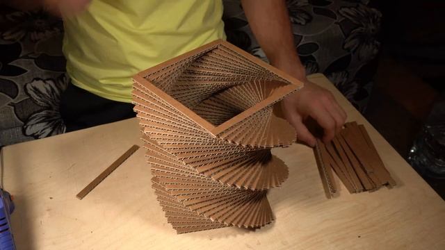 КРАСИВАЯ ЛАМПА ИЗ КАРТОНА - 3. Как сделать лампу из картона для своей комнаты смотреть онлайн