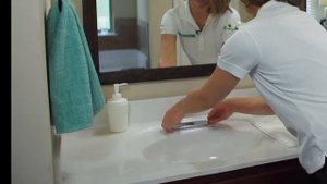 Установка смесителя Hansgrohe Metris для раковины
