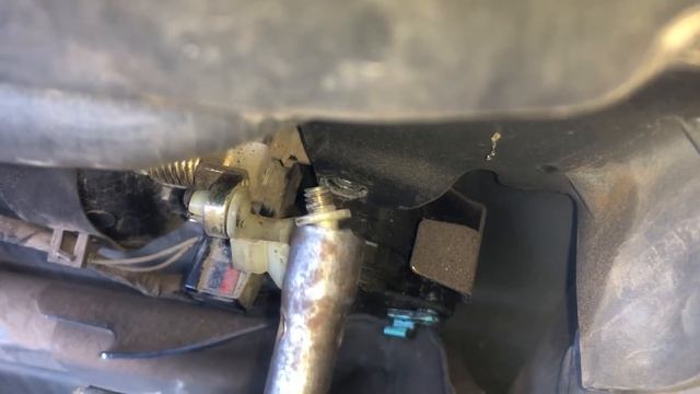 Как снять наружную ручку двери на автомобиле Mitsubishi Diamante смотреть онлайн