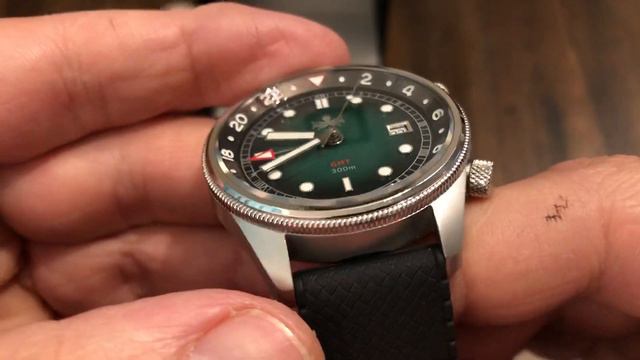 PHOIBOS EAGLE RAY GMT PX023A 300M DIVER