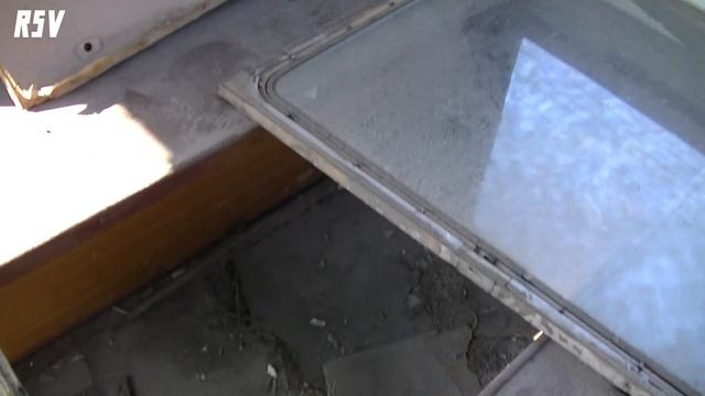 Carriage. Пассажирский вагон - брошенный много лет назад. СТАЛК. ЖЕЛЕЗНАЯ ДОРОГА. смотреть онлайн