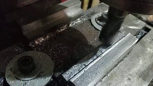 Токарно-фрезерный станок своими руками.