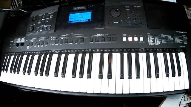 YAMAHA PSR E453 - DEMO songs - part 1/2 смотреть онлайн