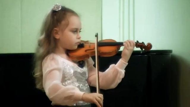 1.Отчетный концерт   отдела струнно-смычковых инструментов, дек.2014 смотреть онлайн