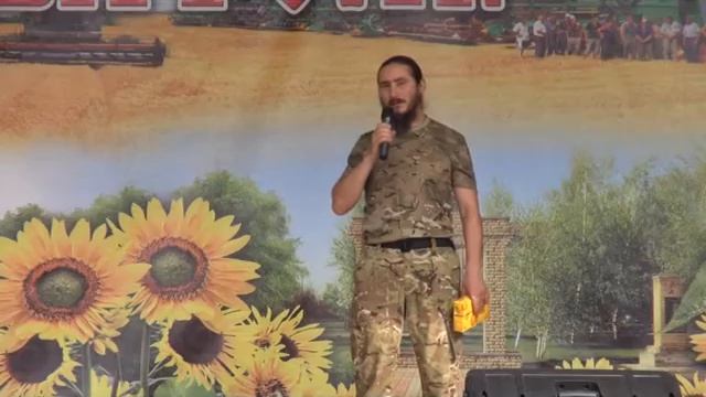 Военнослужащие и волонтеры привезли подарки маленьким жителям Троицкого района смотреть онлайн