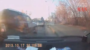 сборка, когда машины бьются в дребезги