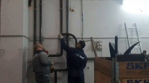 монтаж отопление на складе день 6 начали устанавливать радиаторы