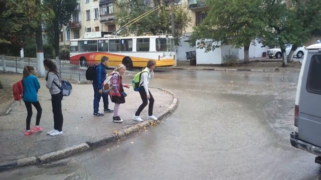 Непростые вещи: дорога из школы домой смотреть онлайн