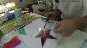 Витраж Тиффани своими руками. Изготовление елочной игрушки (звезды) в технике тиффани.