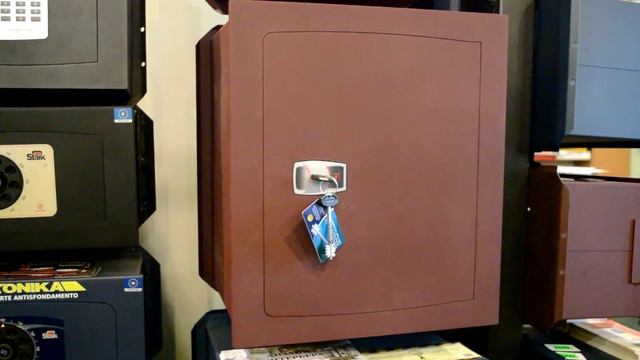 Сейф встраиваемый Technomax UK/7L смотреть онлайн