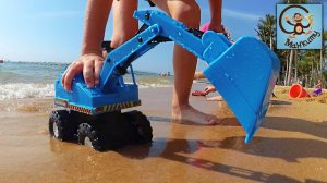 Спортивные машинки, экскаватор, пляж в Паттайе. МанкиТайм в Таиланде