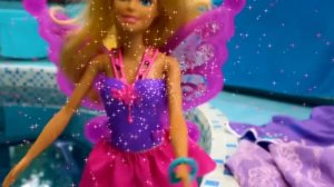 Барби и волшебные браслеты – в кого превратилась кукла? Видео для девочек игры куклы Барби русалки!