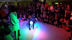 ART BATTLE 2021 | Break dance kids 1x1 | 1/8 final | Кирилл Вихрь vs Мозг