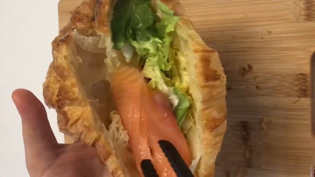 SMOKED SALMON CROISSANT SANDWICH #339 | 5 minutes Breakfast - Lunch Recipe смотреть онлайн