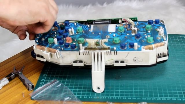 АВТОТЕМА: Замена лампочек в панели приборов Toyota Raum 1998г в EXZ10 кузове смотреть онлайн