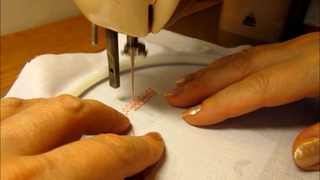 Вышиваем на простой швейной машинке | Свободно-ходовая вышивка | Любовь Комиссарова
