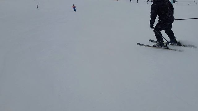 ДОНГОР Первый раз на лыжах 02.2024 смотреть онлайн