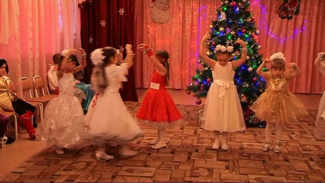 Танец: "Бусинки новогодние" смотреть онлайн