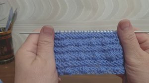 Редкой красоты узор спицами Бугорки