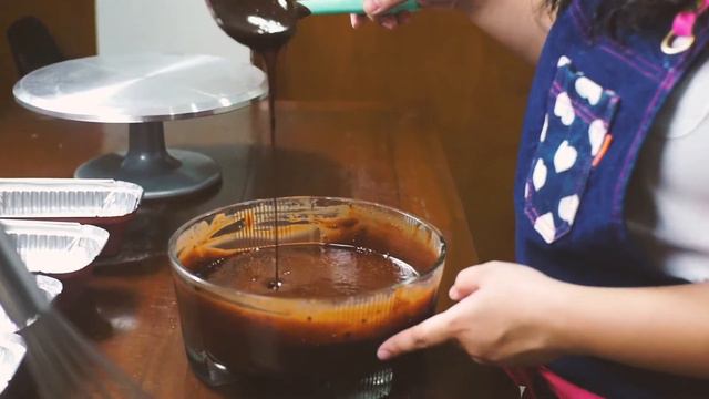 Easy Moist Chocolate Cake Recipe With Chocolate Ganache