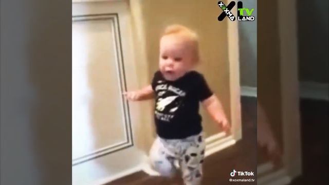 Апчхи!!! #сидимдома #смех #дети смотреть онлайн